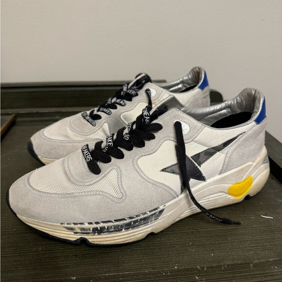 Golden Goose Off-White and Beige Running Sneakers with Black Insole Logo